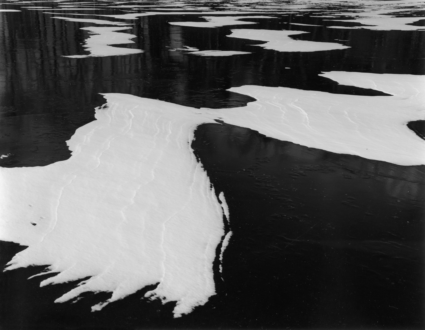 SnowPattern02_RantoulPond_IpswichMA_12-93